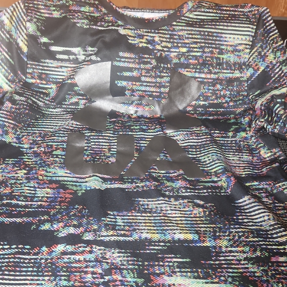 Under Armour Silver and Black Graphic Tee